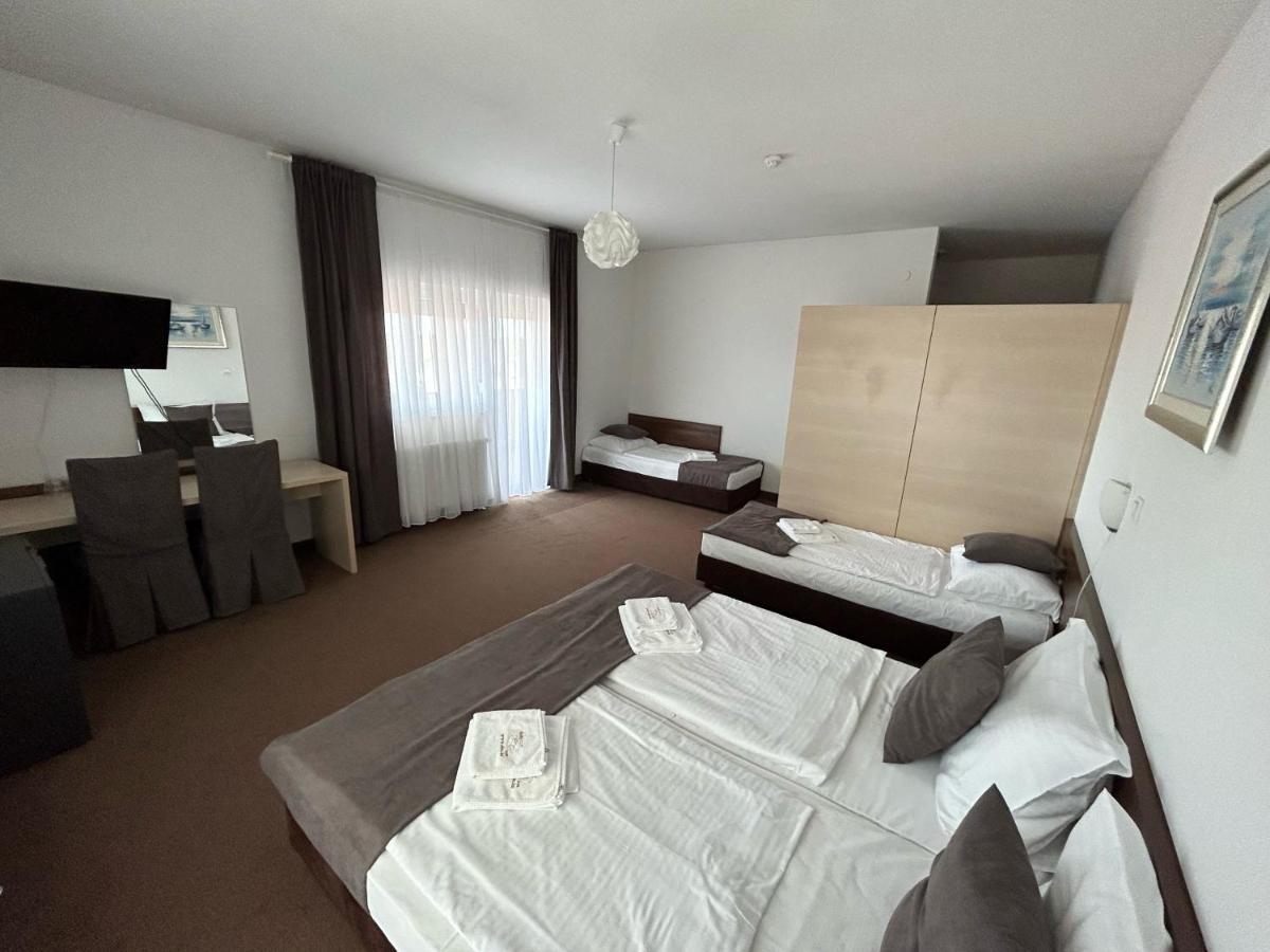 Rooms Laguna Sesvete Exterior photo